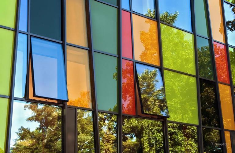 Внимание √